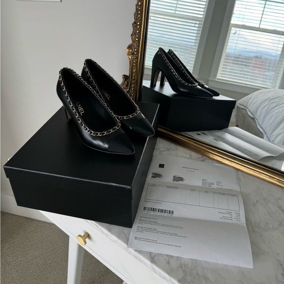 Chanel Chain Heels 36.5 - Picture 6 of 16